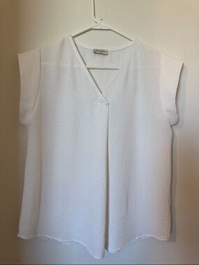 White V-Neck Sleeveless Textured Blouse
